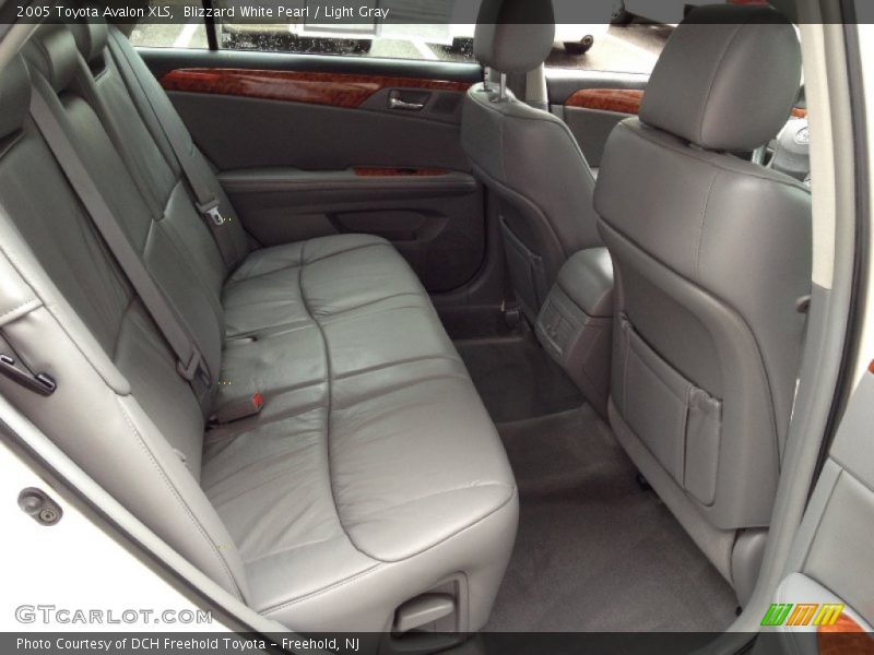 Blizzard White Pearl / Light Gray 2005 Toyota Avalon XLS