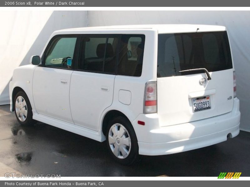 Polar White / Dark Charcoal 2006 Scion xB