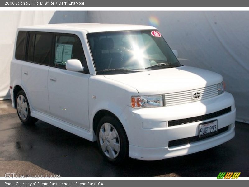 Polar White / Dark Charcoal 2006 Scion xB