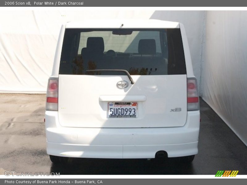 Polar White / Dark Charcoal 2006 Scion xB