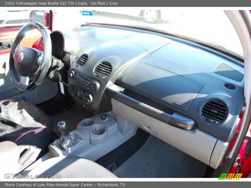 Uni Red / Grey 2003 Volkswagen New Beetle GLS TDI Coupe