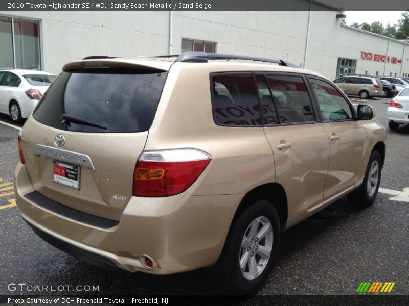 Sandy Beach Metallic / Sand Beige 2010 Toyota Highlander SE 4WD