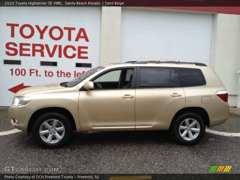 Sandy Beach Metallic / Sand Beige 2010 Toyota Highlander SE 4WD