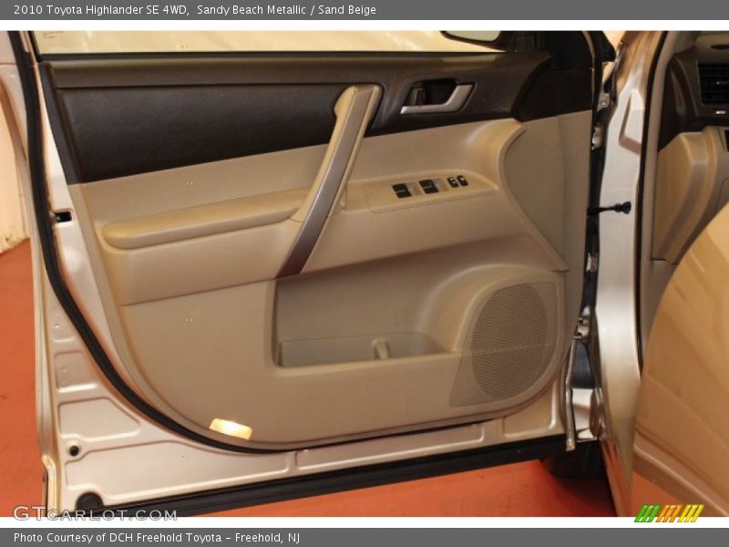 Sandy Beach Metallic / Sand Beige 2010 Toyota Highlander SE 4WD