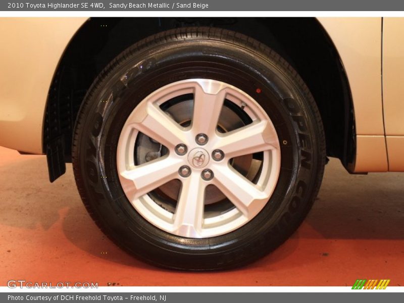 Sandy Beach Metallic / Sand Beige 2010 Toyota Highlander SE 4WD