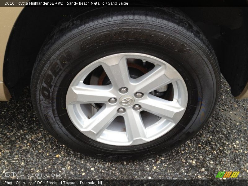 Sandy Beach Metallic / Sand Beige 2010 Toyota Highlander SE 4WD