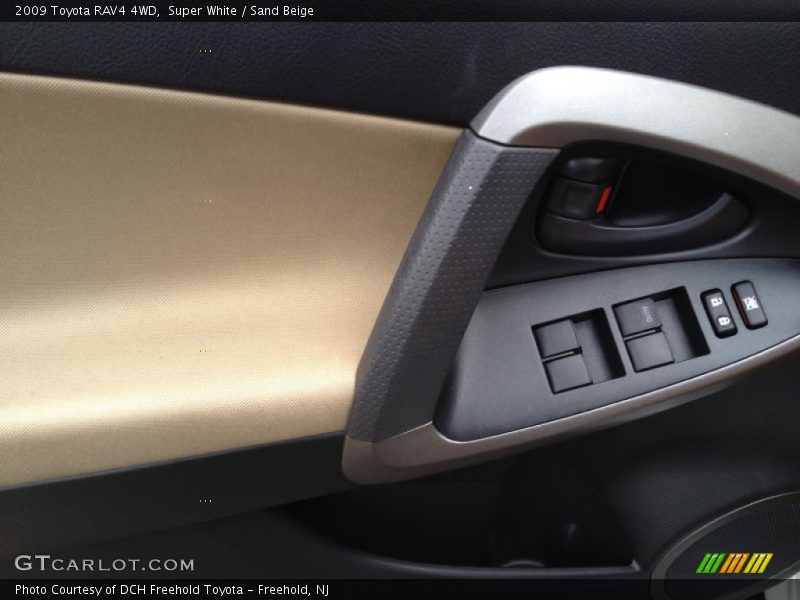 Super White / Sand Beige 2009 Toyota RAV4 4WD