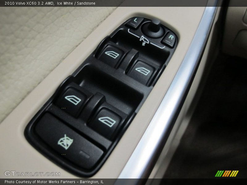 Controls of 2010 XC60 3.2 AWD