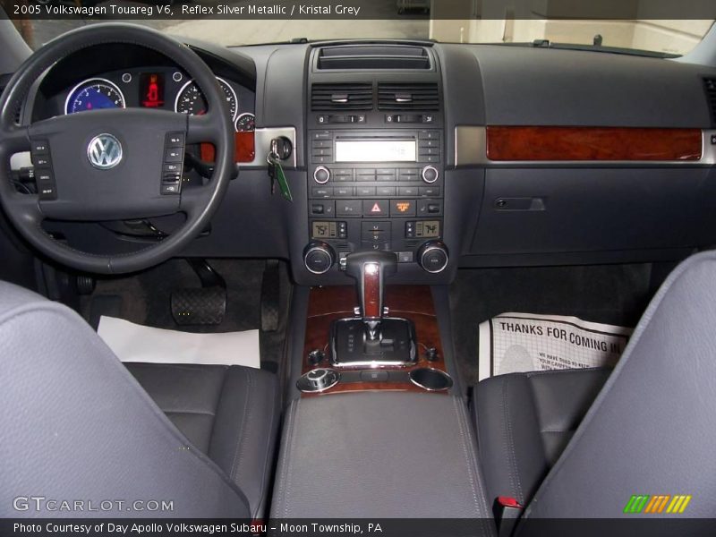 Reflex Silver Metallic / Kristal Grey 2005 Volkswagen Touareg V6