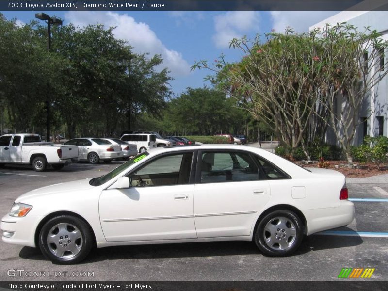 Diamond White Pearl / Taupe 2003 Toyota Avalon XLS
