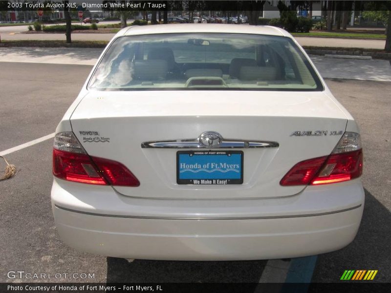 Diamond White Pearl / Taupe 2003 Toyota Avalon XLS