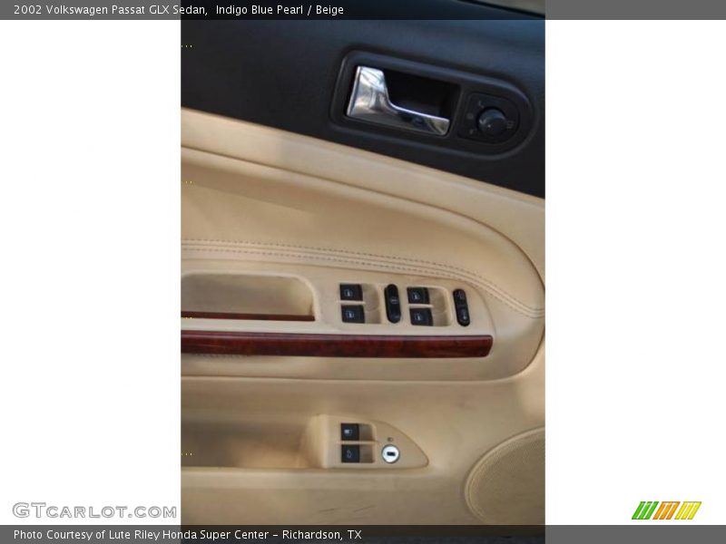 Indigo Blue Pearl / Beige 2002 Volkswagen Passat GLX Sedan