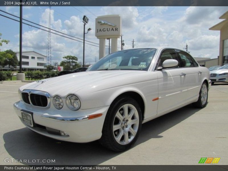 White Onyx / Sand 2004 Jaguar XJ XJ8