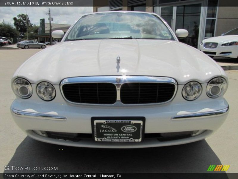 White Onyx / Sand 2004 Jaguar XJ XJ8