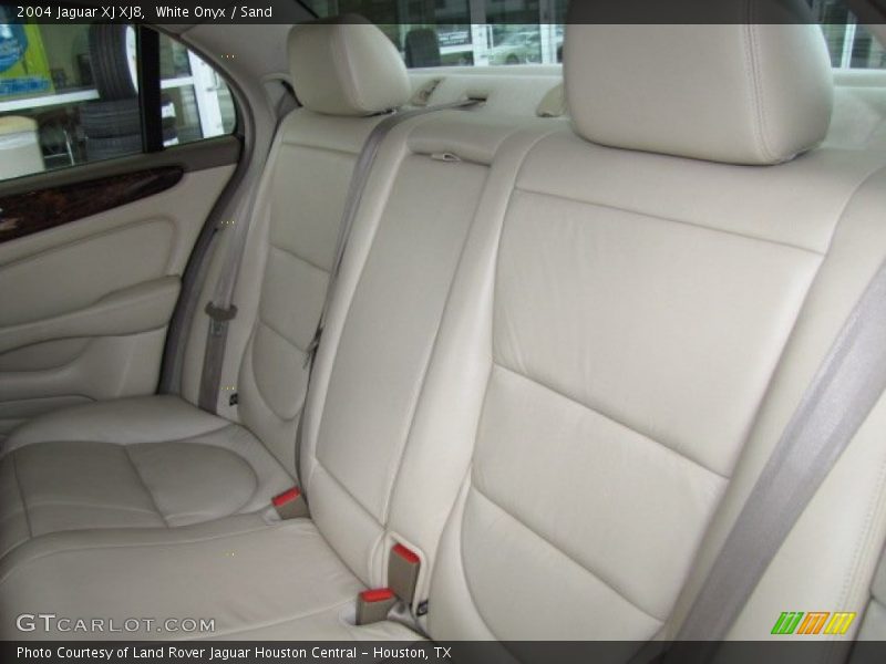 White Onyx / Sand 2004 Jaguar XJ XJ8