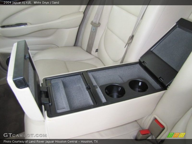 White Onyx / Sand 2004 Jaguar XJ XJ8