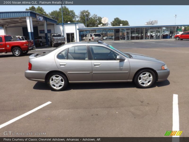 Platinum Metallic / Blond 2000 Nissan Altima GLE