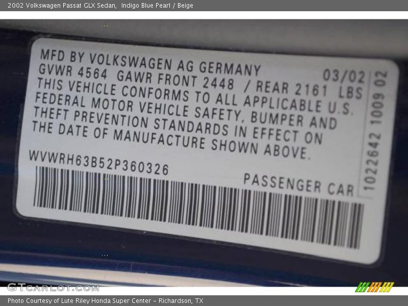 Indigo Blue Pearl / Beige 2002 Volkswagen Passat GLX Sedan