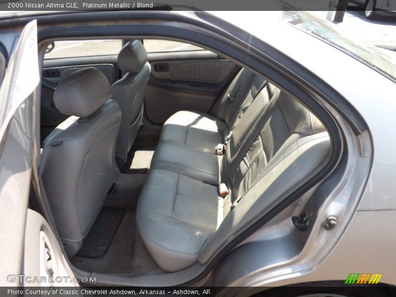 Platinum Metallic / Blond 2000 Nissan Altima GLE