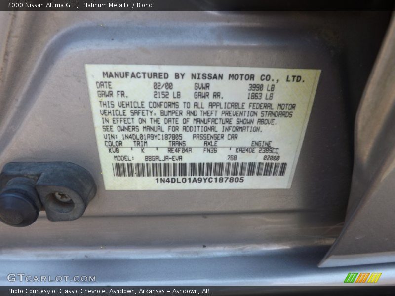 Platinum Metallic / Blond 2000 Nissan Altima GLE