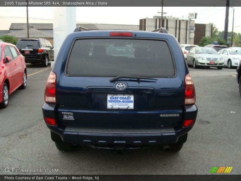 Stratosphere Mica / Stone 2005 Toyota 4Runner SR5 4x4