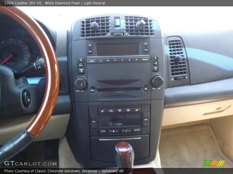 White Diamond Pearl / Light Neutral 2004 Cadillac SRX V8