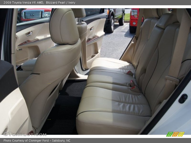 Blizzard Pearl / Ivory 2009 Toyota Venza V6 AWD