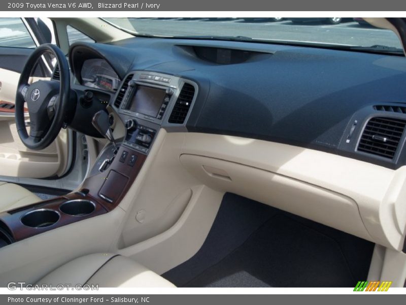 Blizzard Pearl / Ivory 2009 Toyota Venza V6 AWD