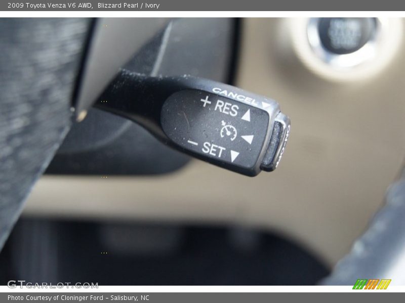 Blizzard Pearl / Ivory 2009 Toyota Venza V6 AWD