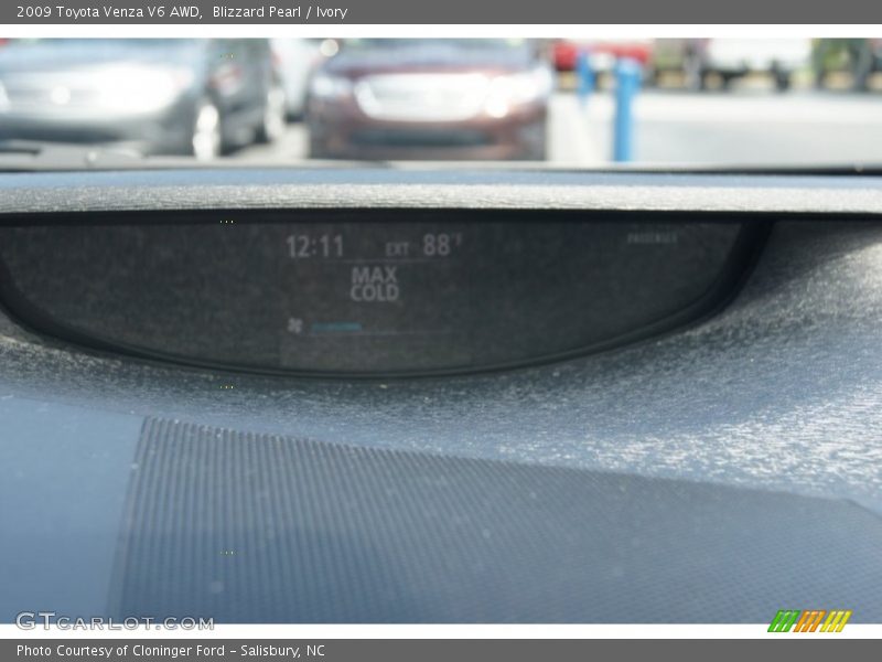 Blizzard Pearl / Ivory 2009 Toyota Venza V6 AWD