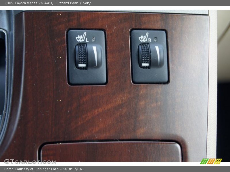 Blizzard Pearl / Ivory 2009 Toyota Venza V6 AWD