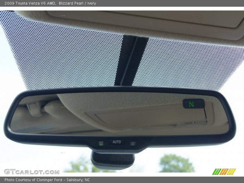 Blizzard Pearl / Ivory 2009 Toyota Venza V6 AWD