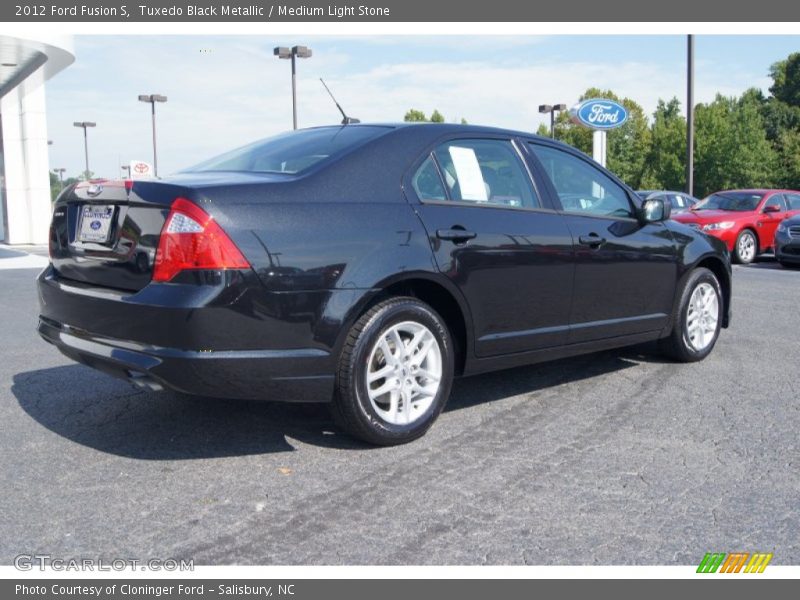 Tuxedo Black Metallic / Medium Light Stone 2012 Ford Fusion S