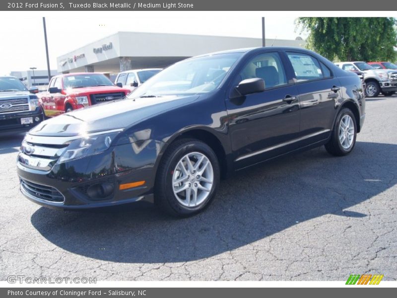 Tuxedo Black Metallic / Medium Light Stone 2012 Ford Fusion S