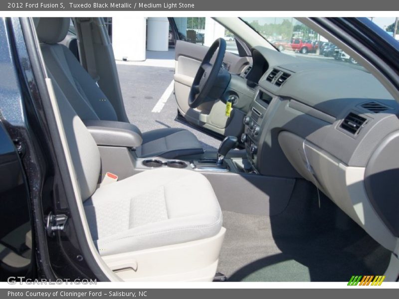 Tuxedo Black Metallic / Medium Light Stone 2012 Ford Fusion S