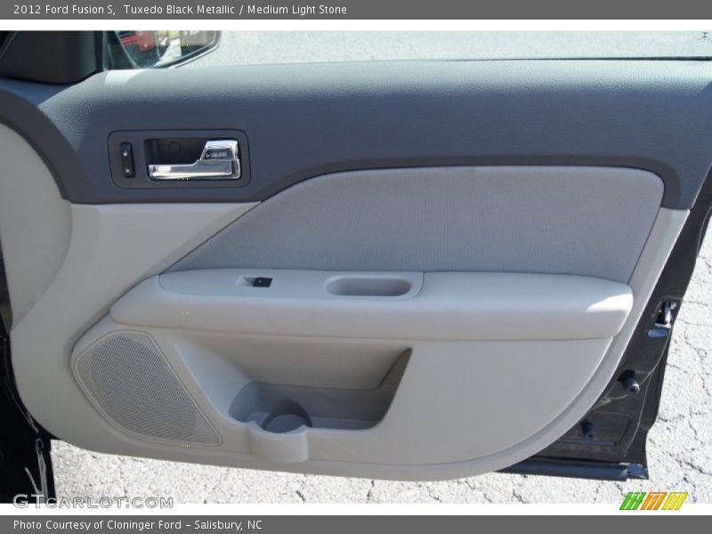 Tuxedo Black Metallic / Medium Light Stone 2012 Ford Fusion S