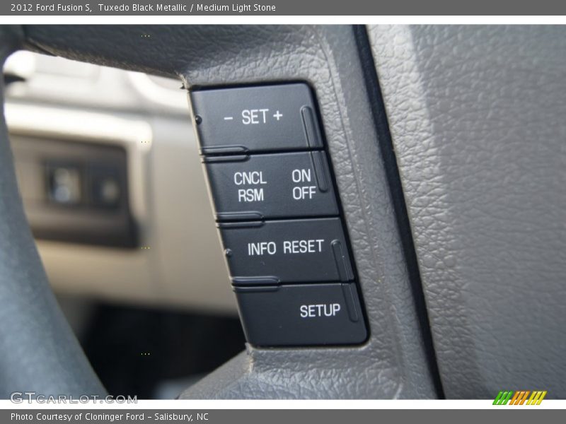Tuxedo Black Metallic / Medium Light Stone 2012 Ford Fusion S