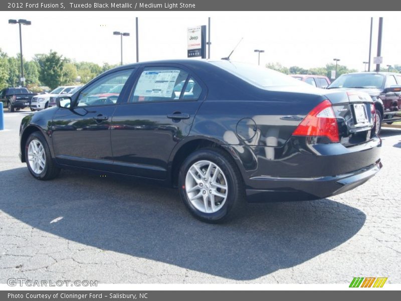 Tuxedo Black Metallic / Medium Light Stone 2012 Ford Fusion S