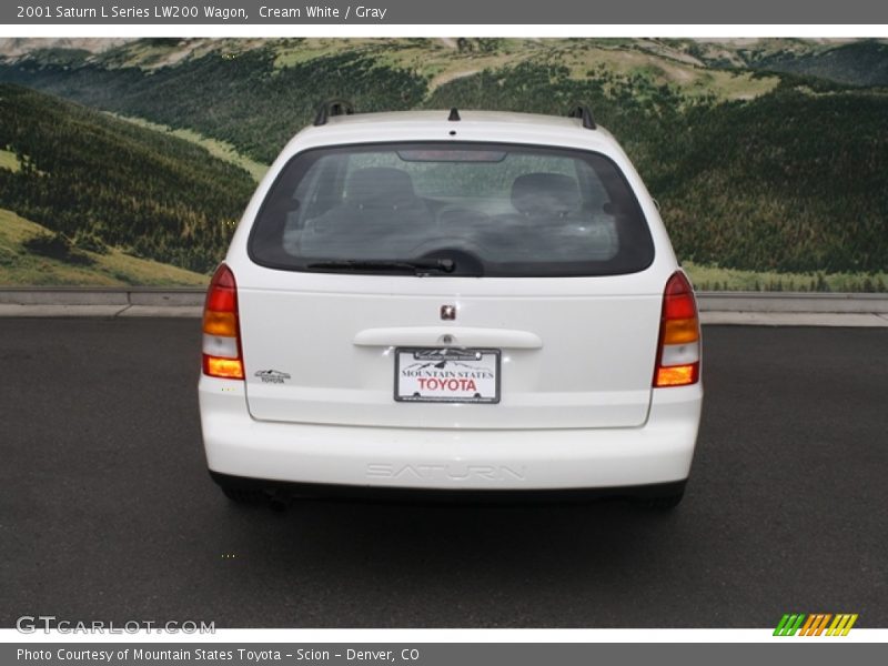 Cream White / Gray 2001 Saturn L Series LW200 Wagon