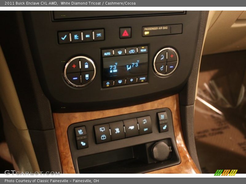 White Diamond Tricoat / Cashmere/Cocoa 2011 Buick Enclave CXL AWD