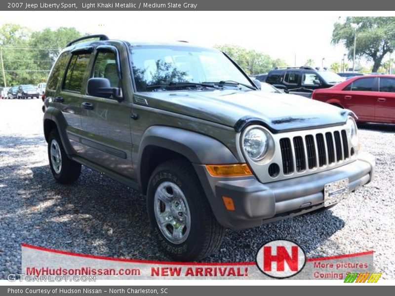 Light Khaki Metallic / Medium Slate Gray 2007 Jeep Liberty Sport