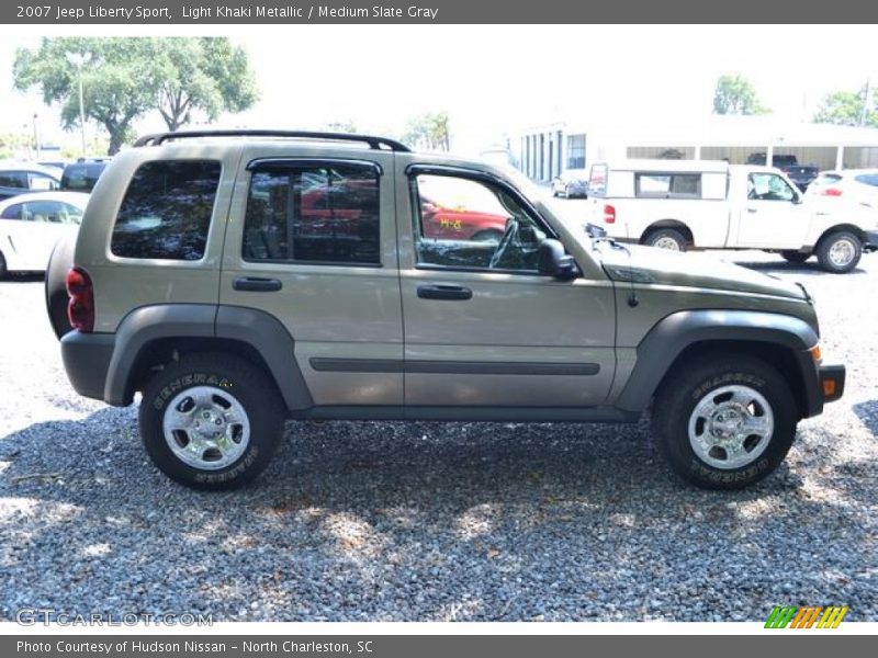 Light Khaki Metallic / Medium Slate Gray 2007 Jeep Liberty Sport