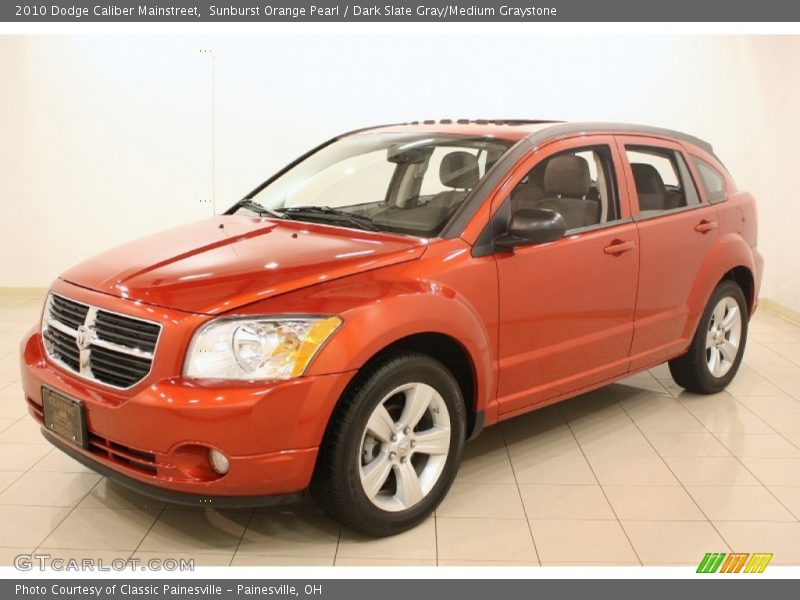 Sunburst Orange Pearl / Dark Slate Gray/Medium Graystone 2010 Dodge Caliber Mainstreet