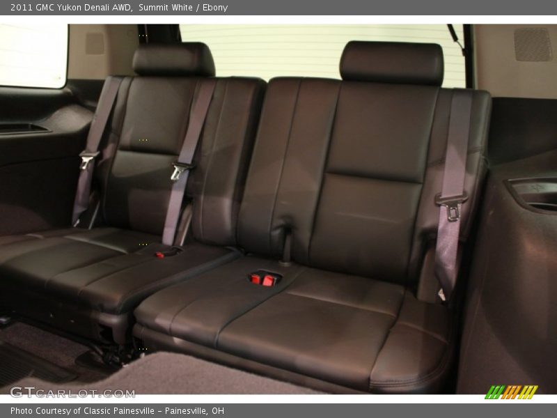 Summit White / Ebony 2011 GMC Yukon Denali AWD