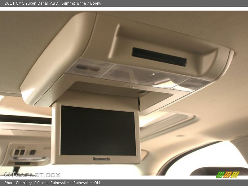 Summit White / Ebony 2011 GMC Yukon Denali AWD