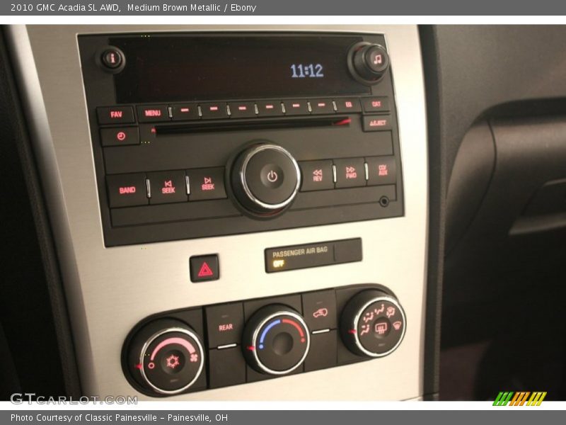 Controls of 2010 Acadia SL AWD