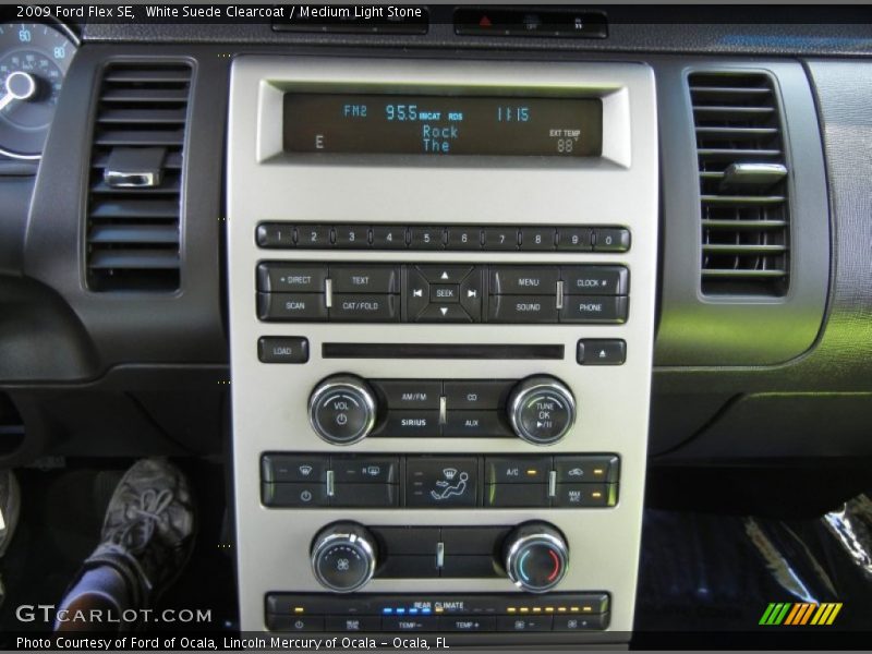 White Suede Clearcoat / Medium Light Stone 2009 Ford Flex SE