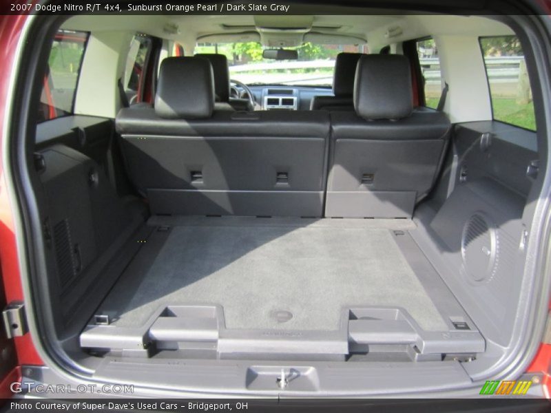  2007 Nitro R/T 4x4 Trunk