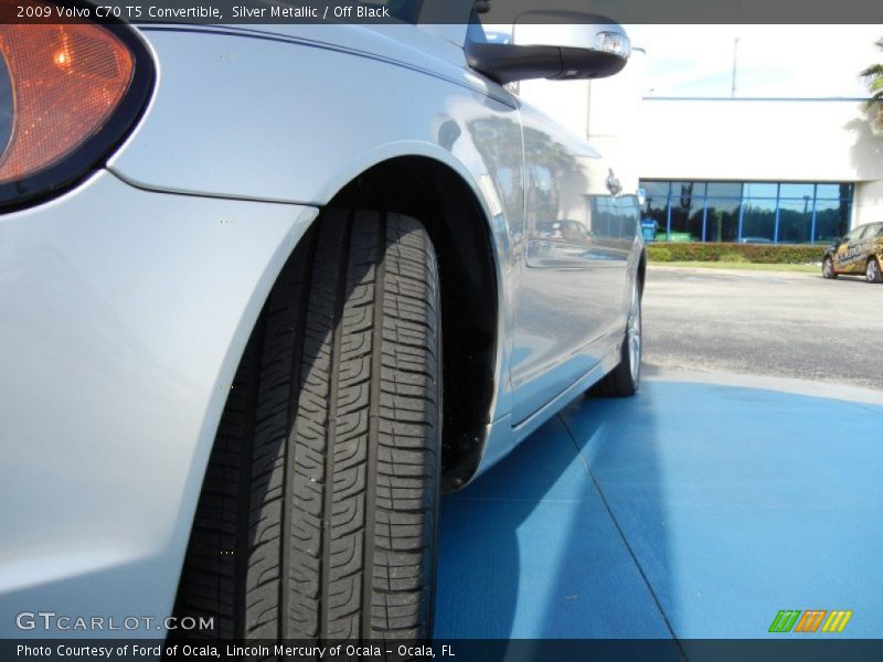 Silver Metallic / Off Black 2009 Volvo C70 T5 Convertible