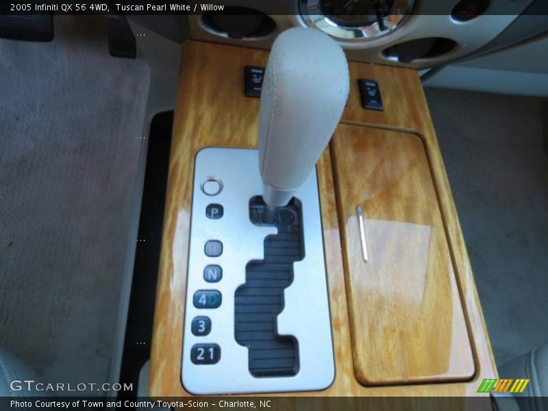 Tuscan Pearl White / Willow 2005 Infiniti QX 56 4WD